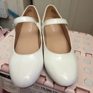 Reaction Kenneth Cole White Kids Dress Shoes